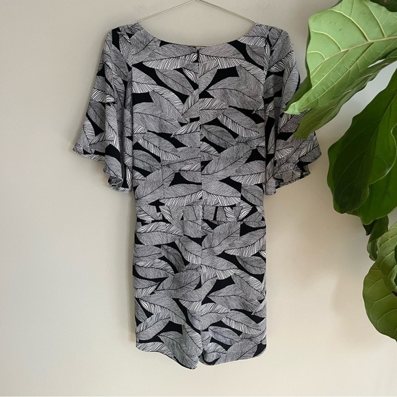 Loft Fern Black White Botanical Print Romper with Pockets - Picture 2 of 14